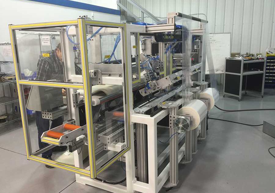 Roll _ Film Packaging Machine